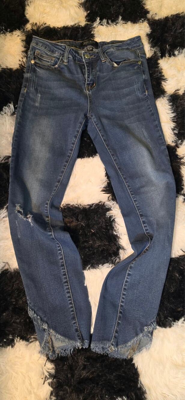 Judy Blue 7/28 High Rise Distressed Step Hem Skinny Jeans